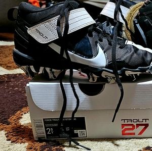 Baseball cleats Sz 2.5